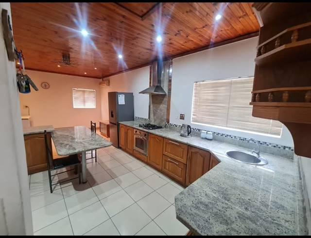 3 BEDROOM HOUSE FOR SALE IN NEWHOLME